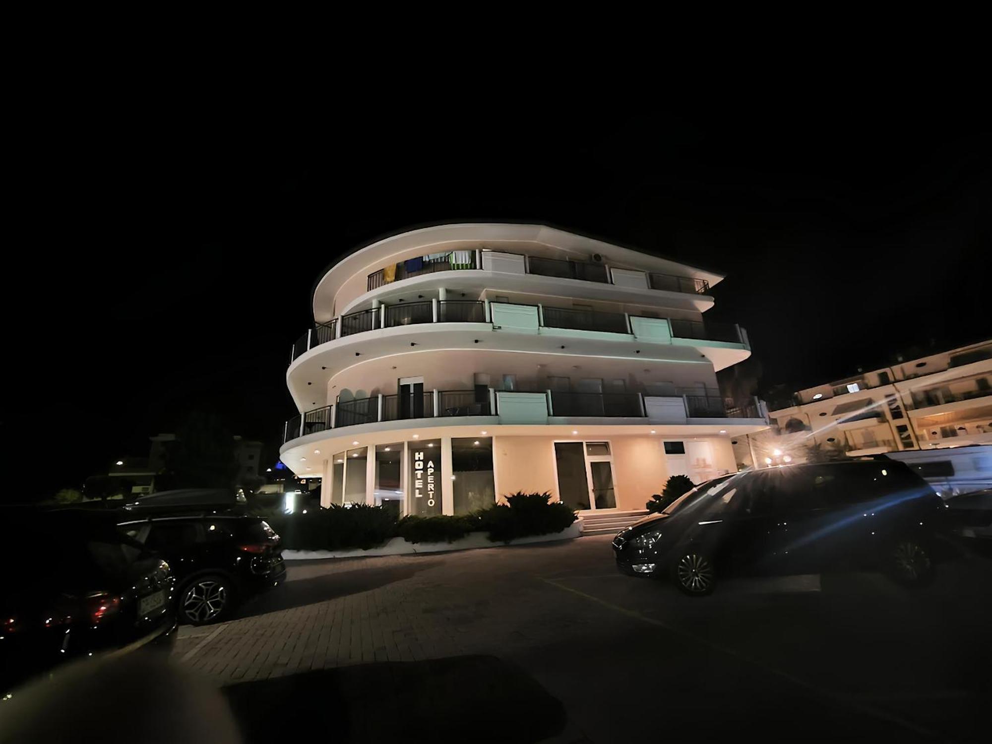 Eu Ropa Hotel Nereto Luaran gambar